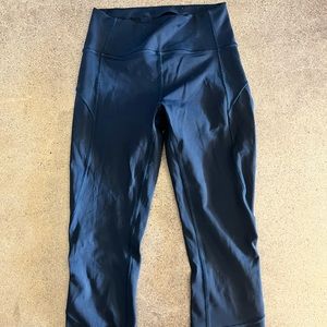 Lululemon Blue In Movement Leggings crop 19”